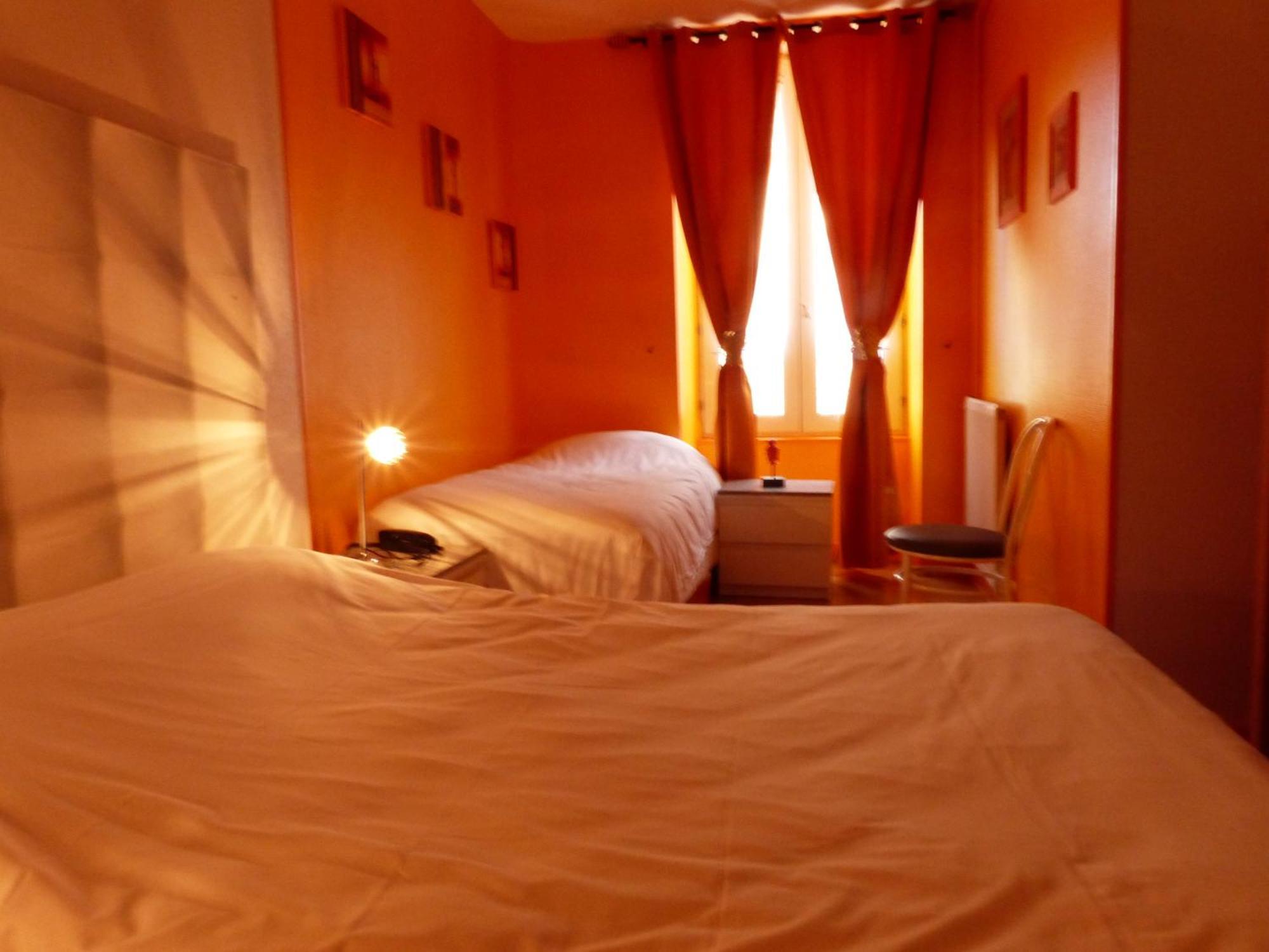 Logis Hotel Au Croissant Buzançais Rum bild