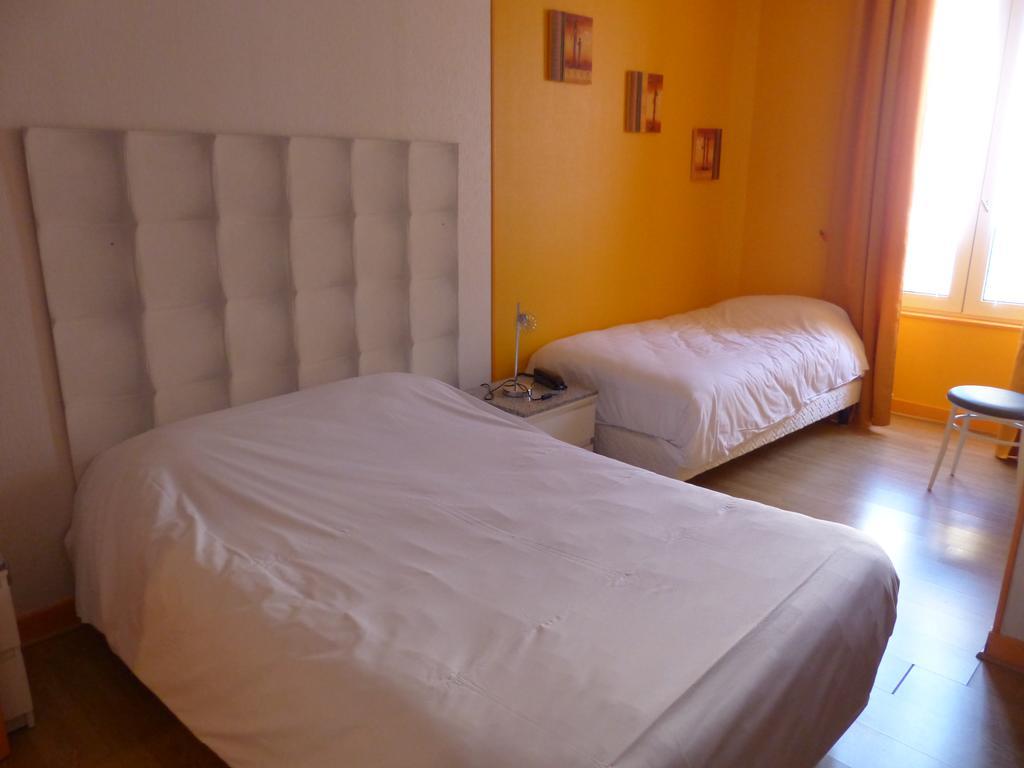 Logis Hotel Au Croissant Buzançais Rum bild